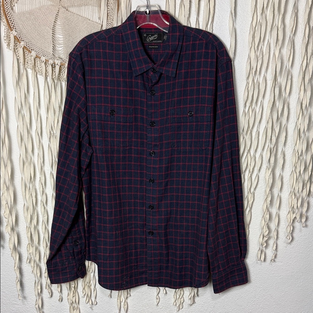 Grayers Navy and Red Plaid 100% Cotton Long Sleev Button Down Shirt Large